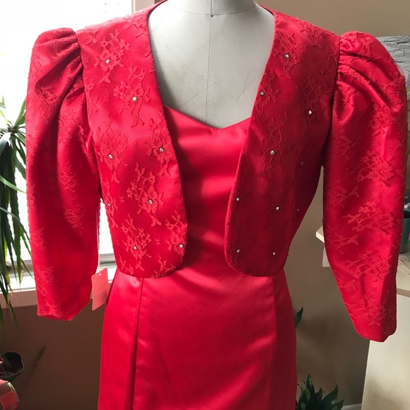 Red satin dress with jacket - Picture 2 of 3